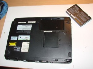 Removing Toshiba battery